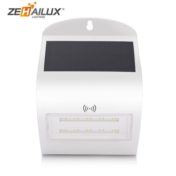 Luz de pared solar con sensor Pir